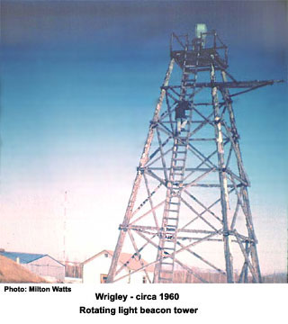 Rotating light beacon tower